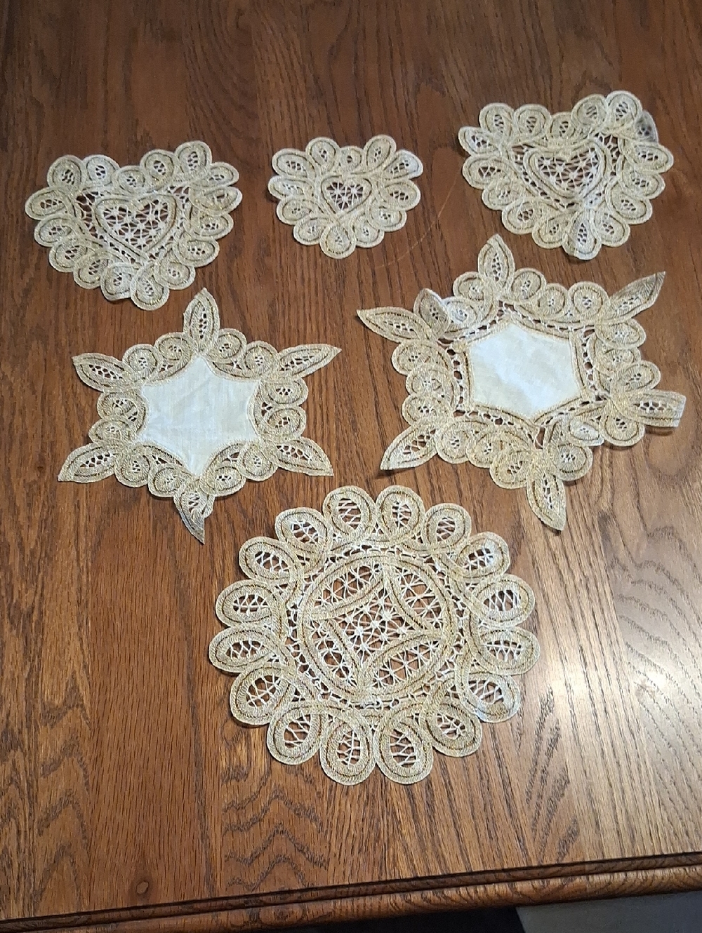 (C) Handmade Battenburg lace doilies‎ with a floral design. 6 Pc.